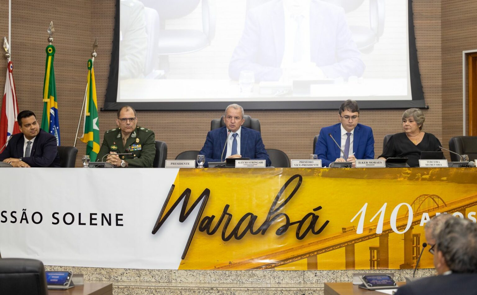 Câmara condecora 24 personalidades pelo aniversário de Marabá