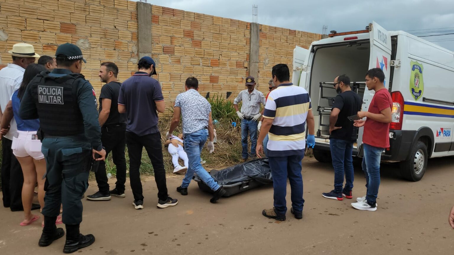 Jovem é executado a tiros no meio da rua em Paraapebas