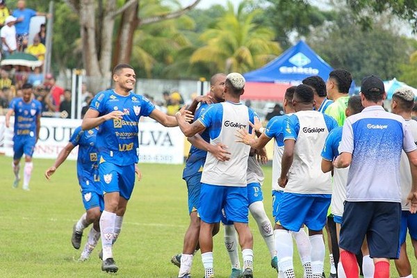 Águia vence Castanhal por 2 a 0 e se classifica para a semifinal do Parazão