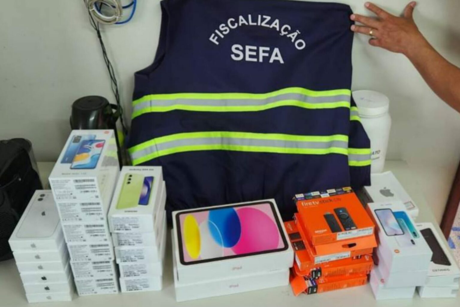 Sefa apreende cargas de eletrônicos e palmito no Pará
