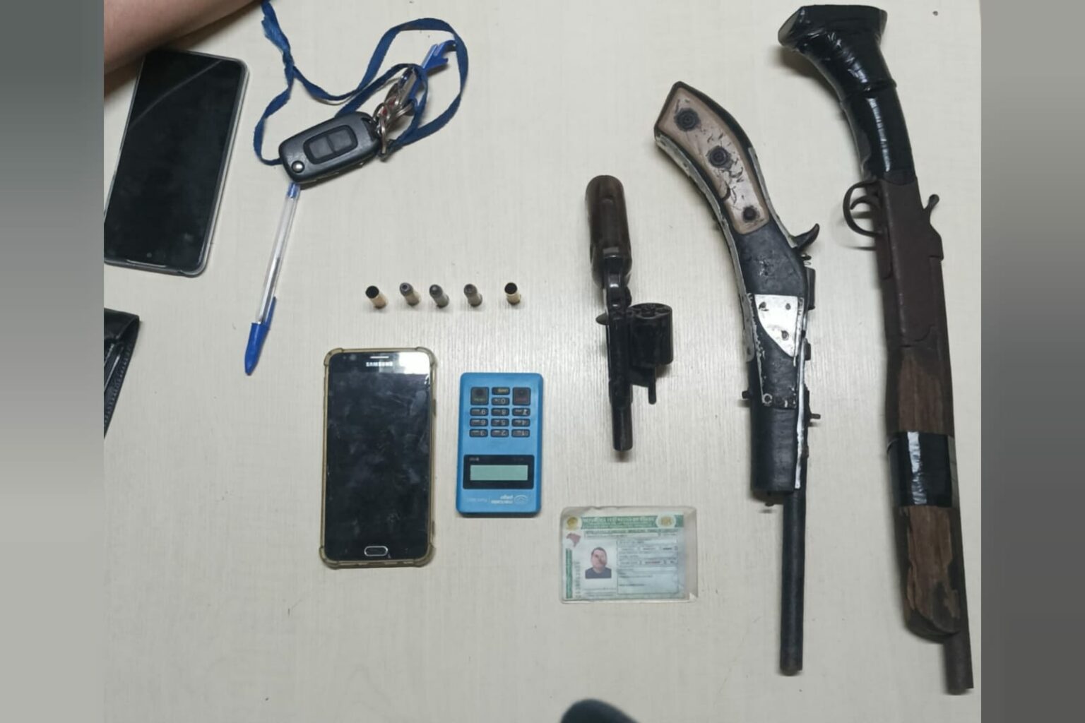 PM recupera carro e apreende três armas de fogo no Pará