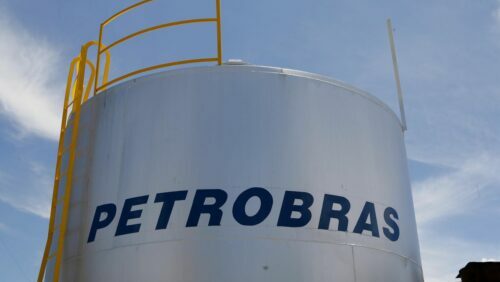Petrobras reduz preço do diesel para distribuidoras
