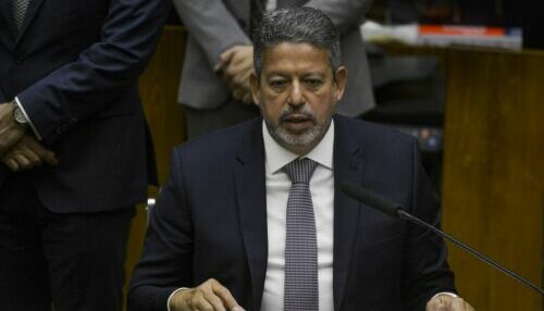 Câmara aprova regime de urgência para votação do PL das fake news