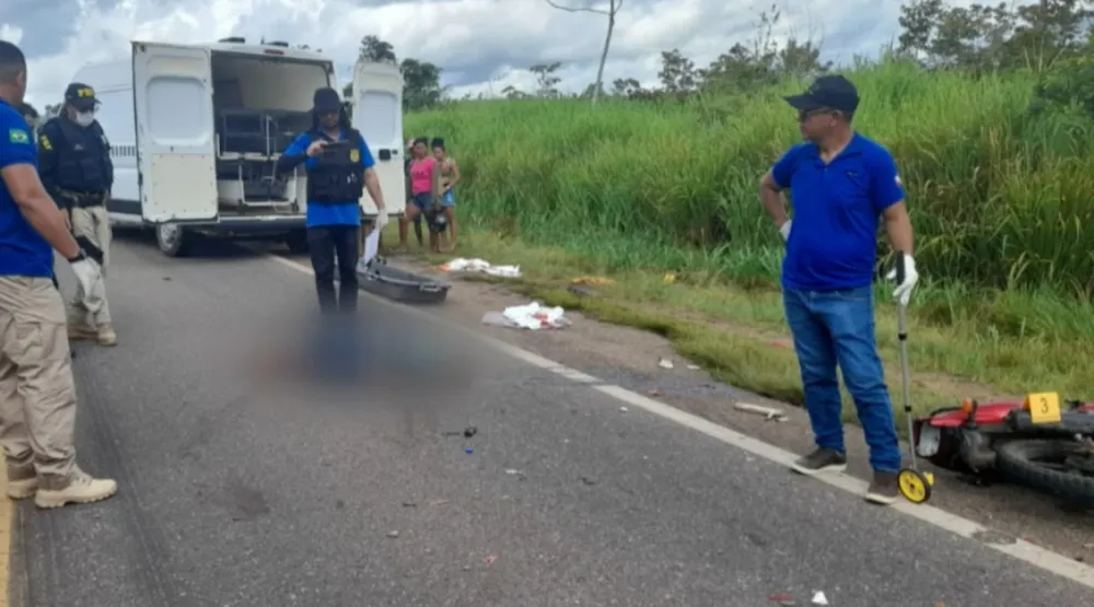 Colisão entre caminhão e motocicleta mata duas pessoas no interior do Pará