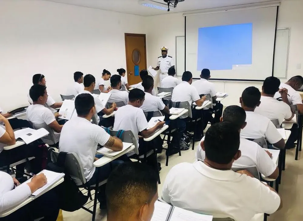 Marinha abre concurso com 119 vagas para oficiais no Pará