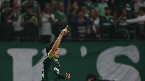 Palmeiras vence Grêmio e assume liderança do Campeonato Brasileiro
