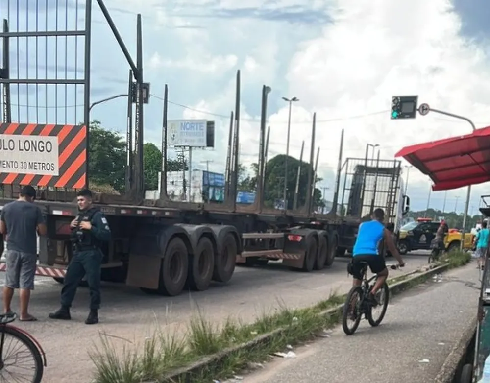 Idosa morre após ser atropelada por carreta no Pará