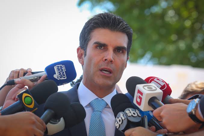 Governador Helder Barbalho enfrenta incertezas em seu futuro político