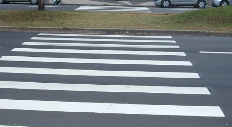 Mulher é atropelada por carro em faixa de pedestres no Pará