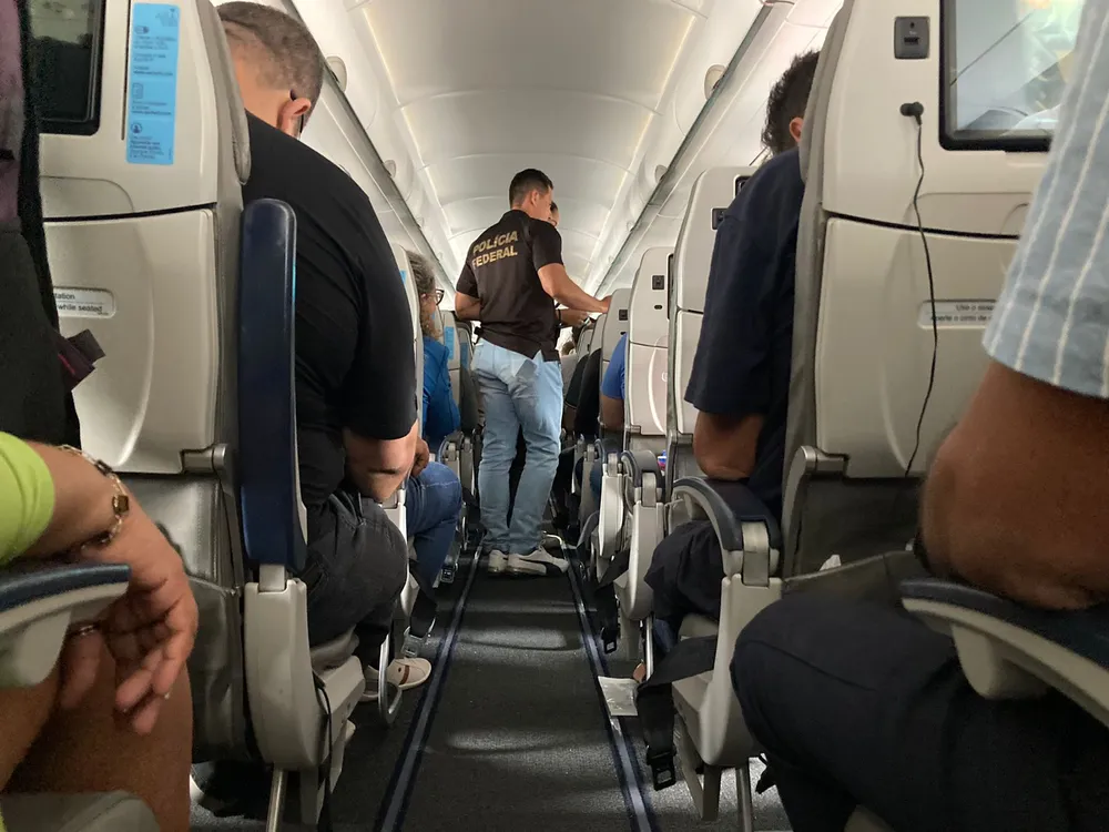 Mulher é presa dentro de avião no Aeroporto Internacional de Belém
