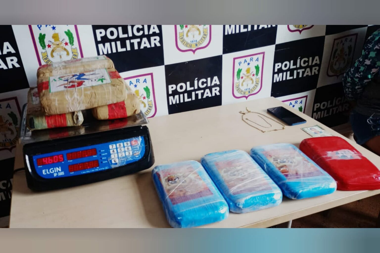 Mulher é presa transportando quase 9kg de drogas no Pará