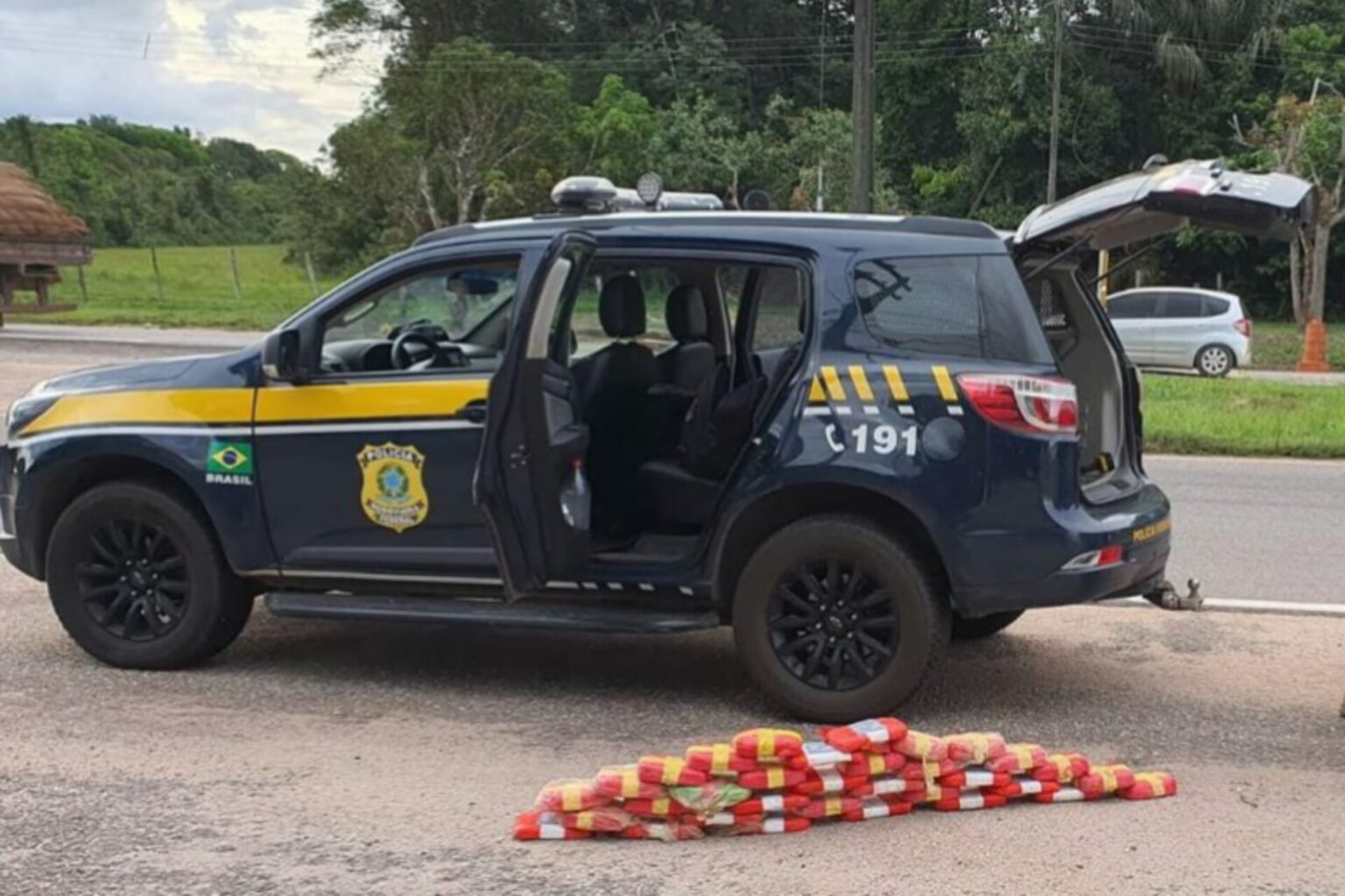 PRF apreende 33 kg de pasta base de cocaína no nordeste do Pará