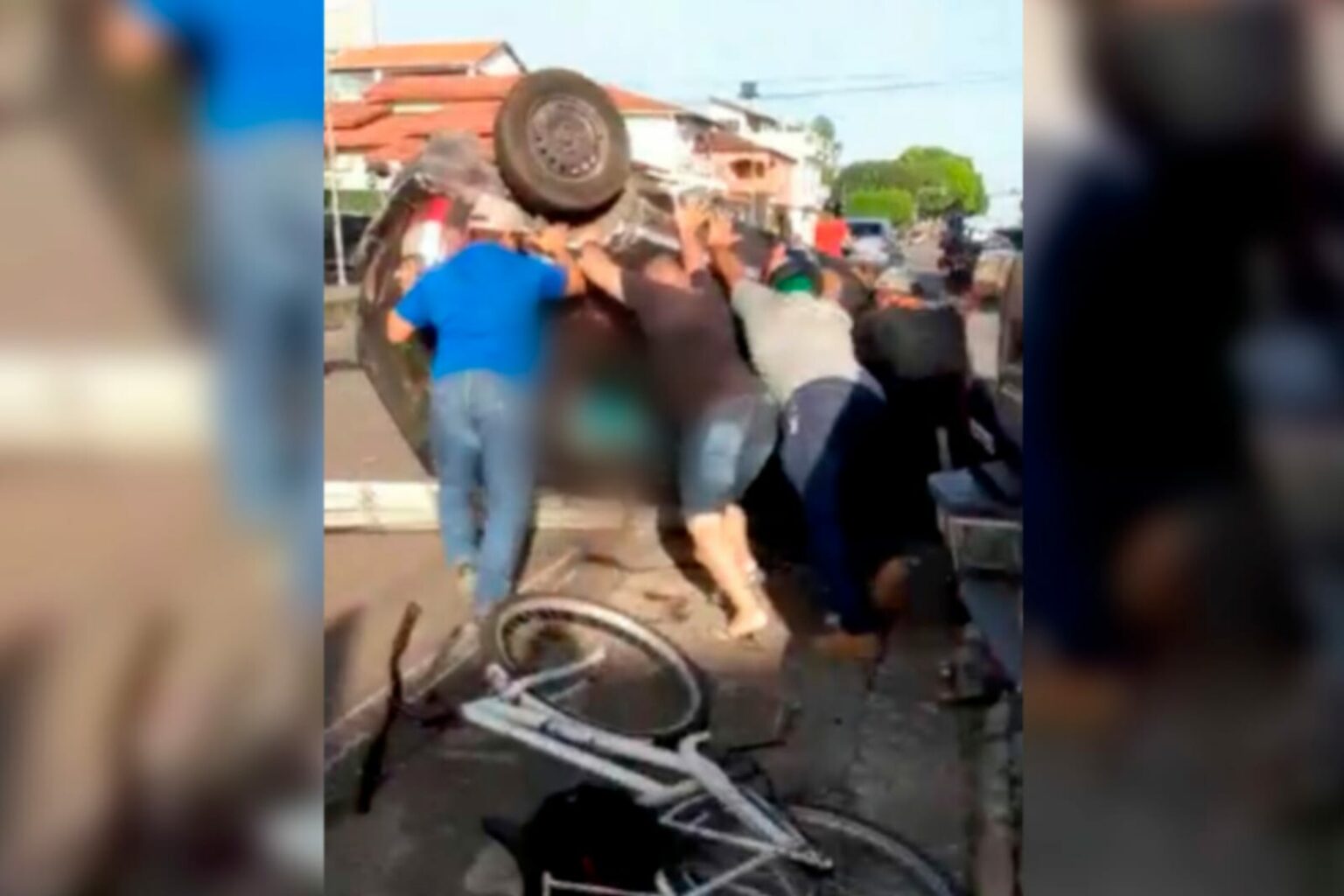 Carro capota e deixa duas pessoas feridas no Pará