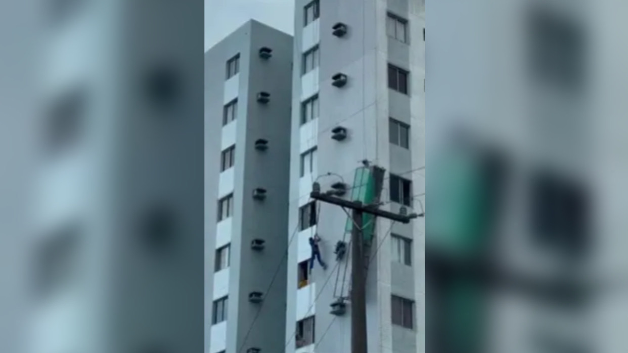 Trabalhadores ficam pendurados a 20 metros de altura após cabos de andaime romperem no Pará