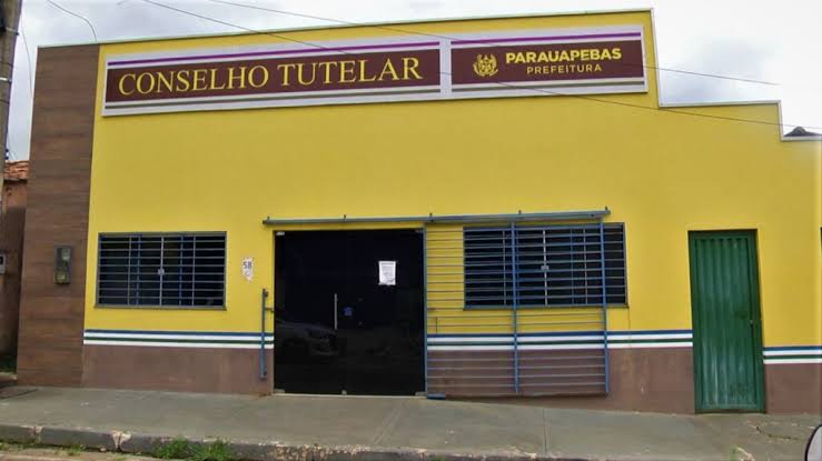 Criança de 3 anos é encontrada correndo nua pelas ruas de Parauapebas