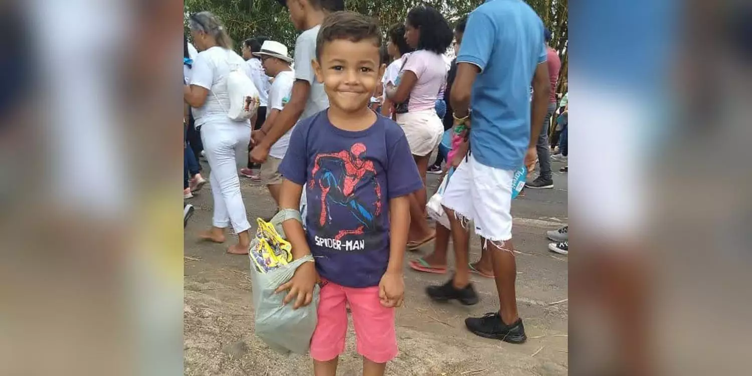 Bombeiros encerram buscas por menino desaparecido após cair de jet-ski