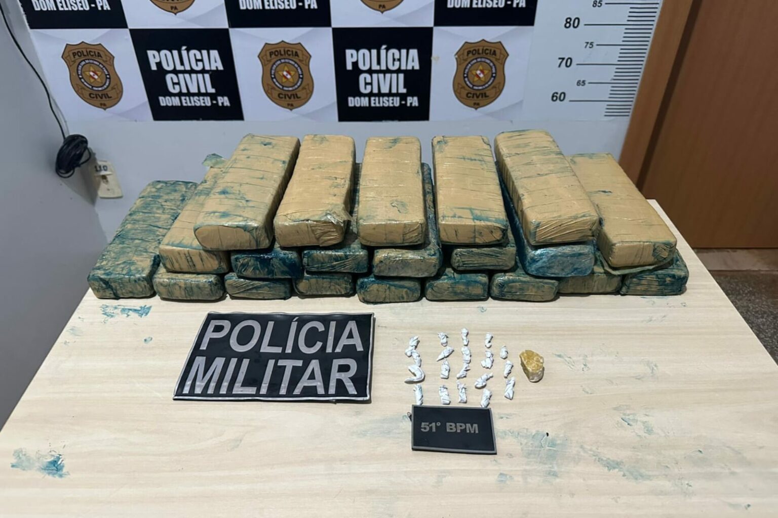 PM prende mulher e apreende adolescente com drogas em Dom Eliseu
