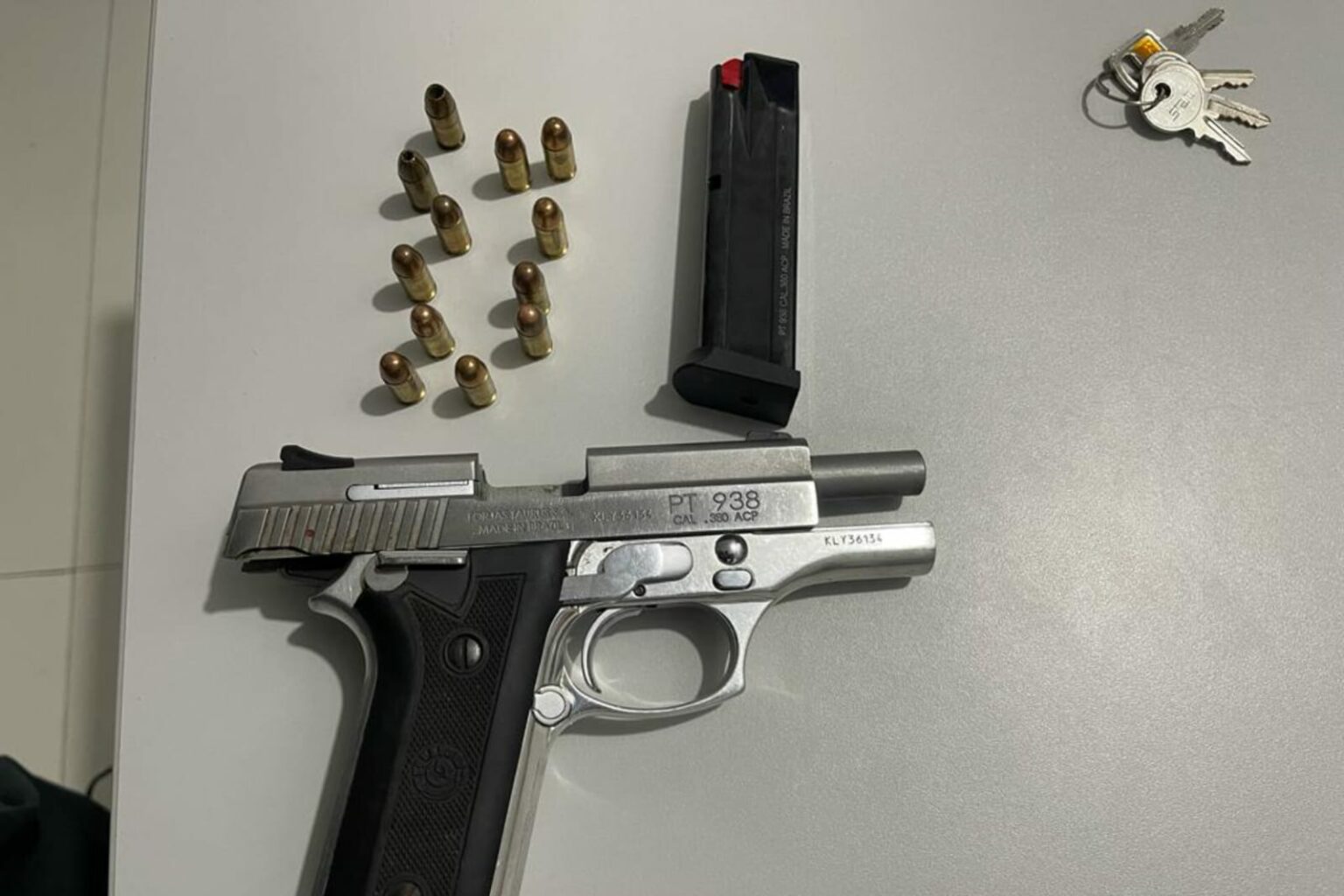 PM apreende duas pistolas durante fiscalização em Abaetetuba