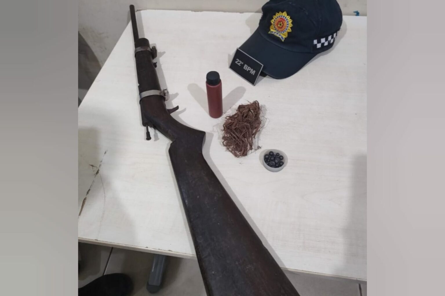 PM prende suspeito de ameaçar mulher com espingarda em Conceição do Araguaia
