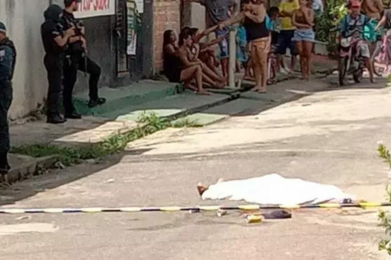 ​Jovem é assassinado a tiros ao sair de bar no Pará
