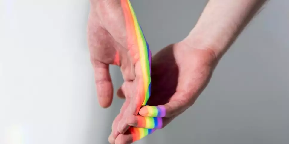 Operação policial prende 33 homens por ultraje ao pudor em sauna gay