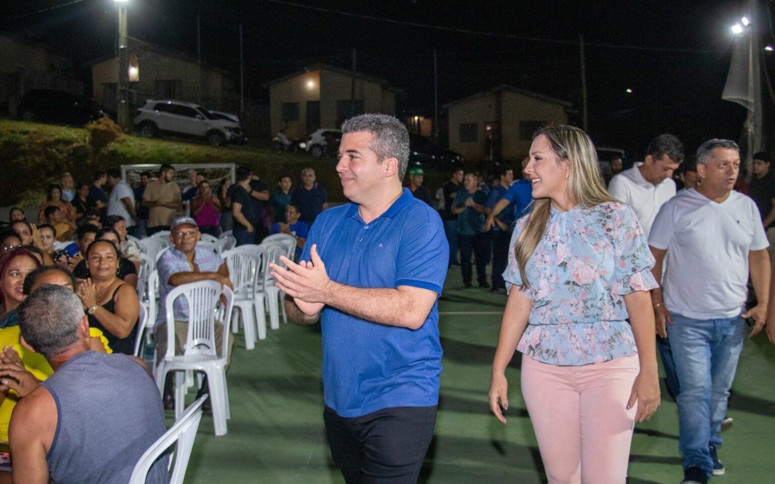 Prefeito Alexandre Siqueira anuncia pavimentação de vias no bairro Cristo Vive
