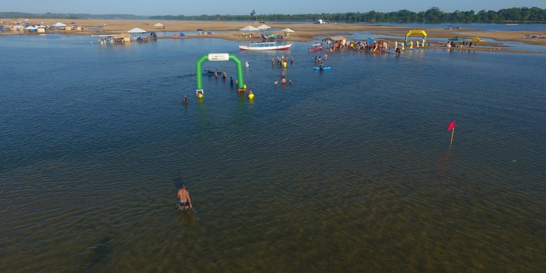 Travessia do Rio Tocantins reúne mais de 70 nadadores em Marabá