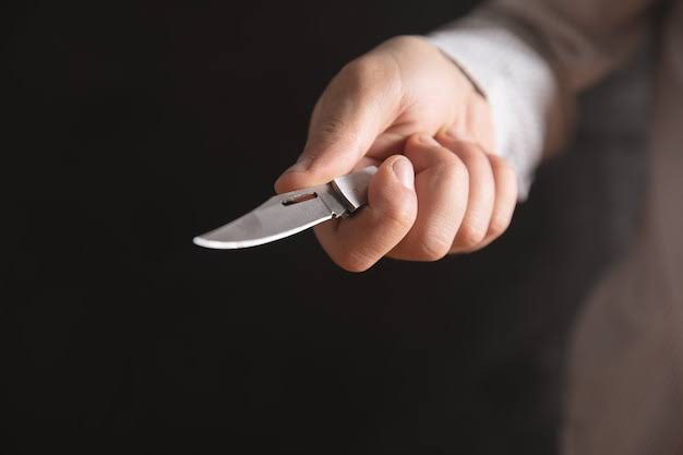 Mulher é presa após agredir companheira com canivete em Marabá