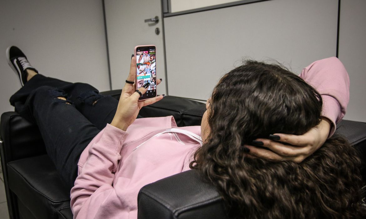 Brasil é o 2º país com maior proporção de jovens “nem-nem”