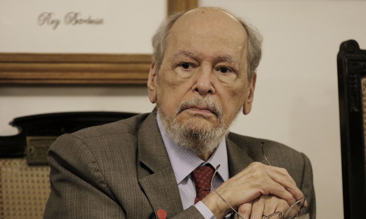 Morre em Brasília ex-ministro do STF Sepúlveda Pertence