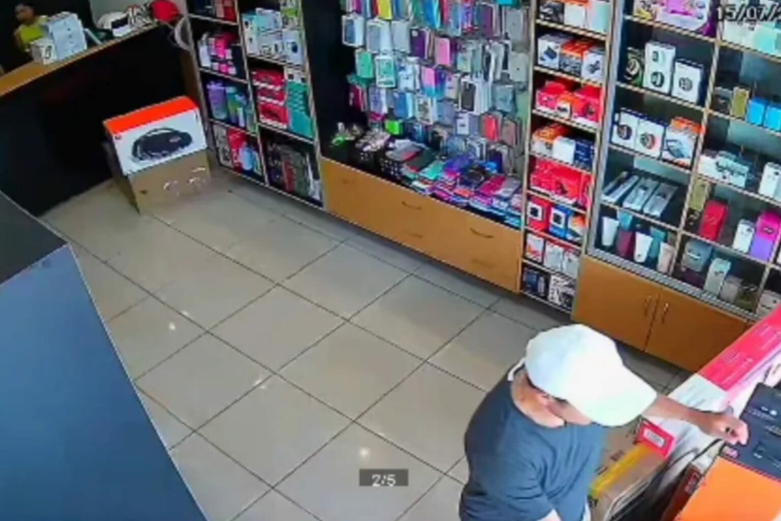 Polícia prende suspeito de assaltar loja de celular no Pará