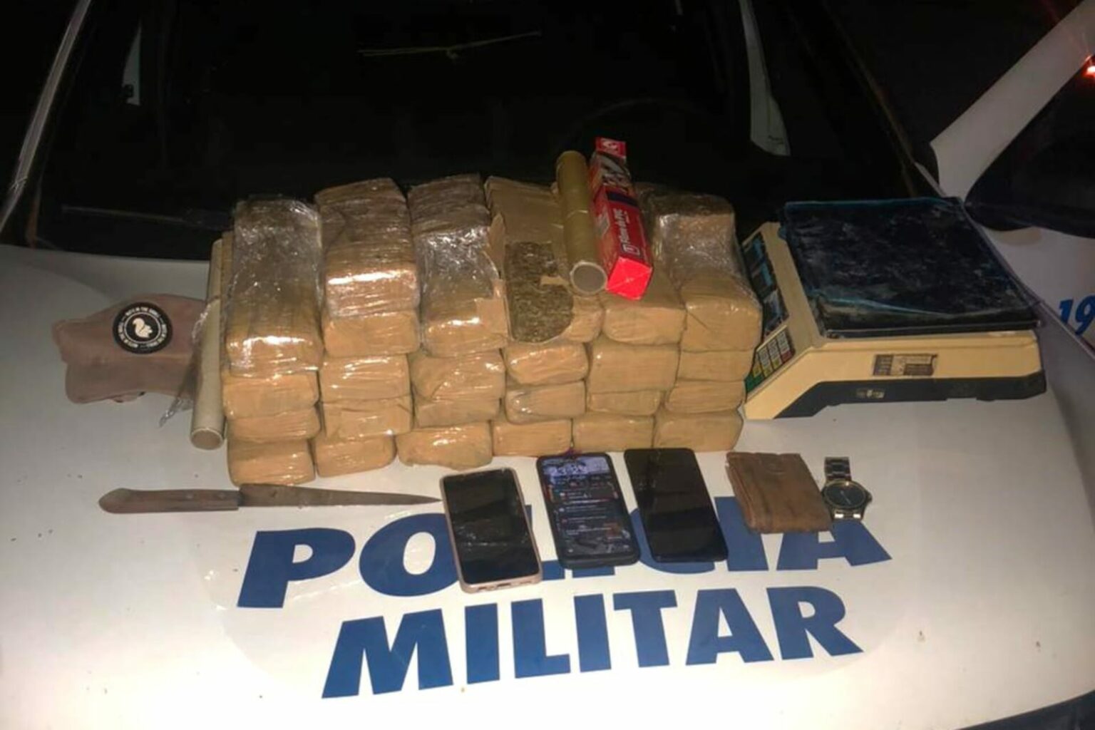 Dupla é presa com cerca de 20 kg de maconha em Moju