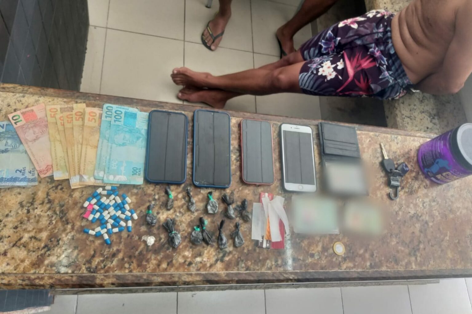 PM prende dupla com drogas dentro de carro no Pará