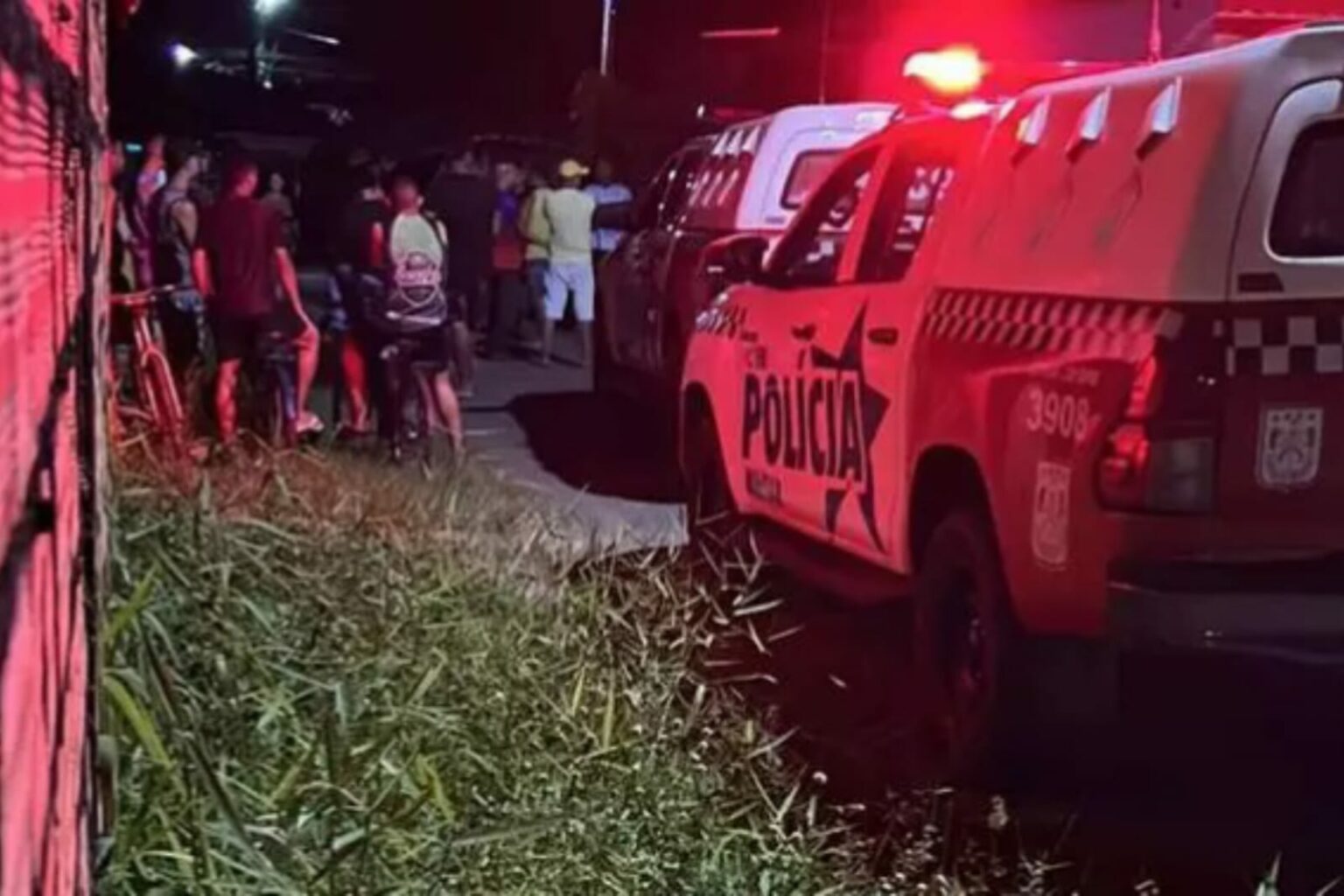 Ocupantes de carro preto matam dois jovens a tiros no Pará