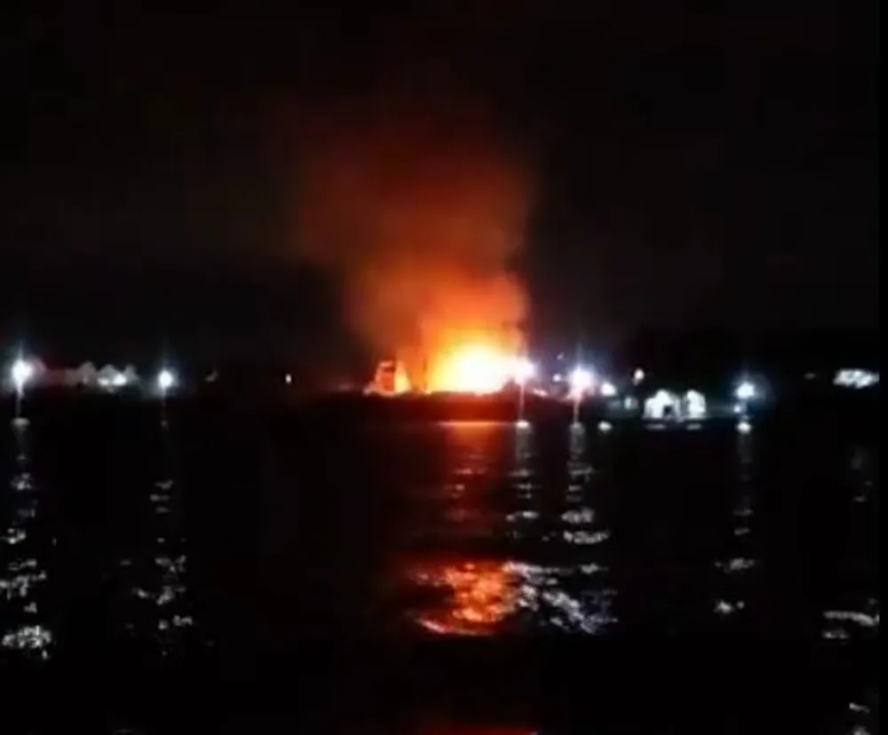 Princípio de incêndio atinge porto particular no Pará