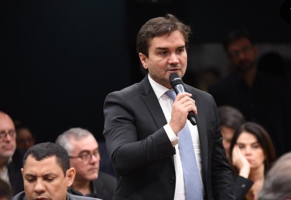 Celso Sabino toma posse como ministro do Turismo nesta quinta-feira