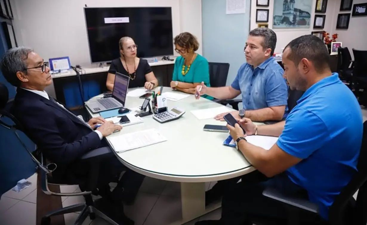 Prefeito Alexandre Siqueira busca parcerias para pavimentação de vias em Tucuruí