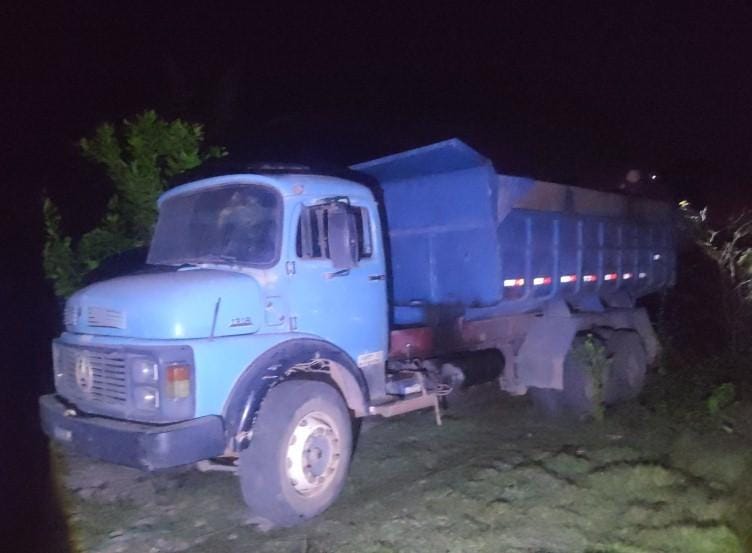 Caminhão é abandonado com 700 litros de combustível furtados de trem em Marabá