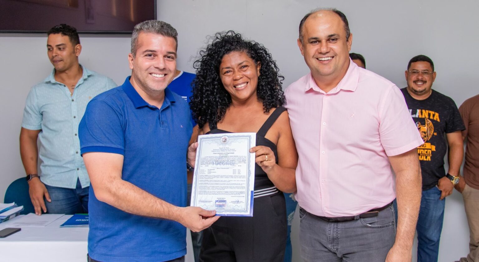 Prefeitura de Tucuruí entrega títulos definitivos para moradores da Nova Martinha