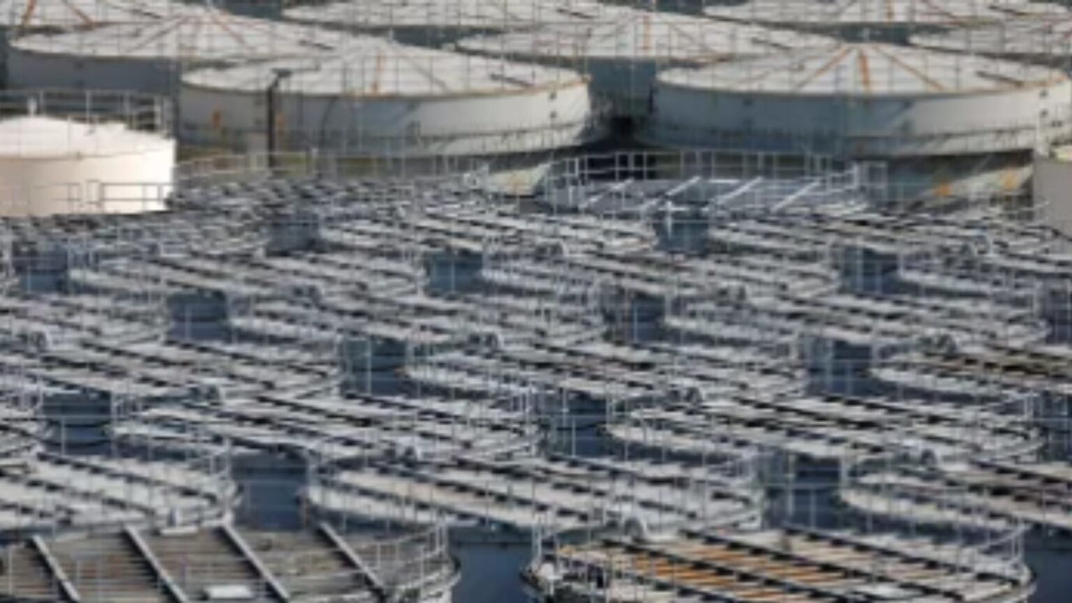 Japão iniciará despejo de água radioativa de Fukushima no oceano