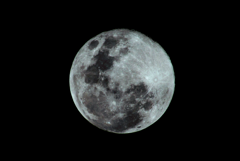 ‘Superlua azul’ poderá ser vista nesta quarta-feira no Brasil