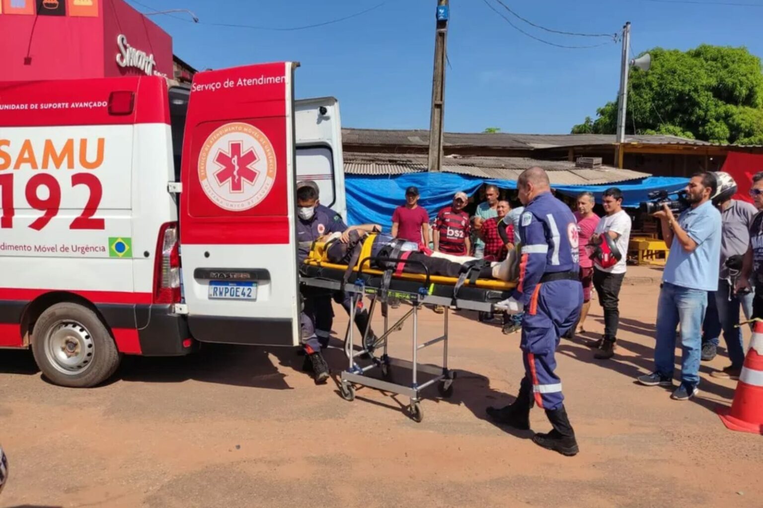 Motociclista fica ferido após ser atingido por caminhão no oeste do Pará