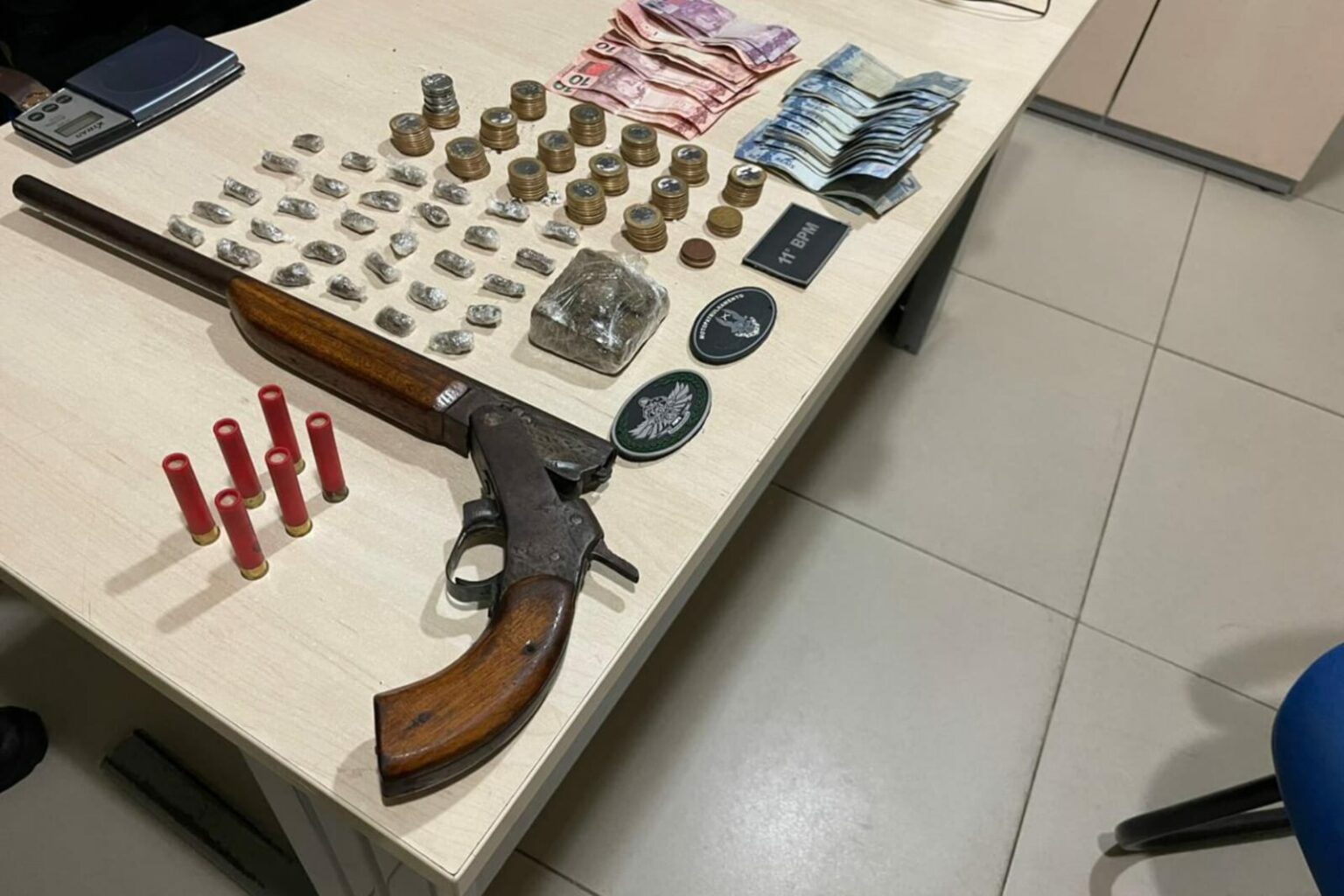 PM prende homem com arma de fogo e maconha no Pará