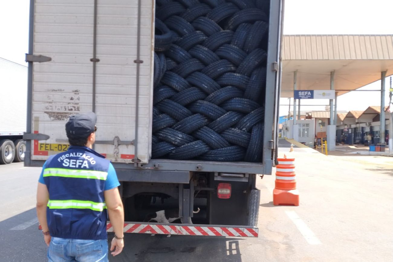 Fiscalização apreende carga com mais de 600 pneus no sudeste do Pará