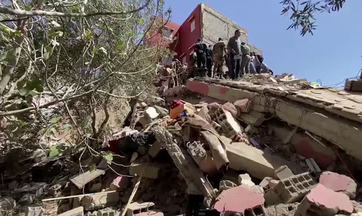 Terremoto de magnitude 6,8 deixa mais de mil mortos no Marrocos