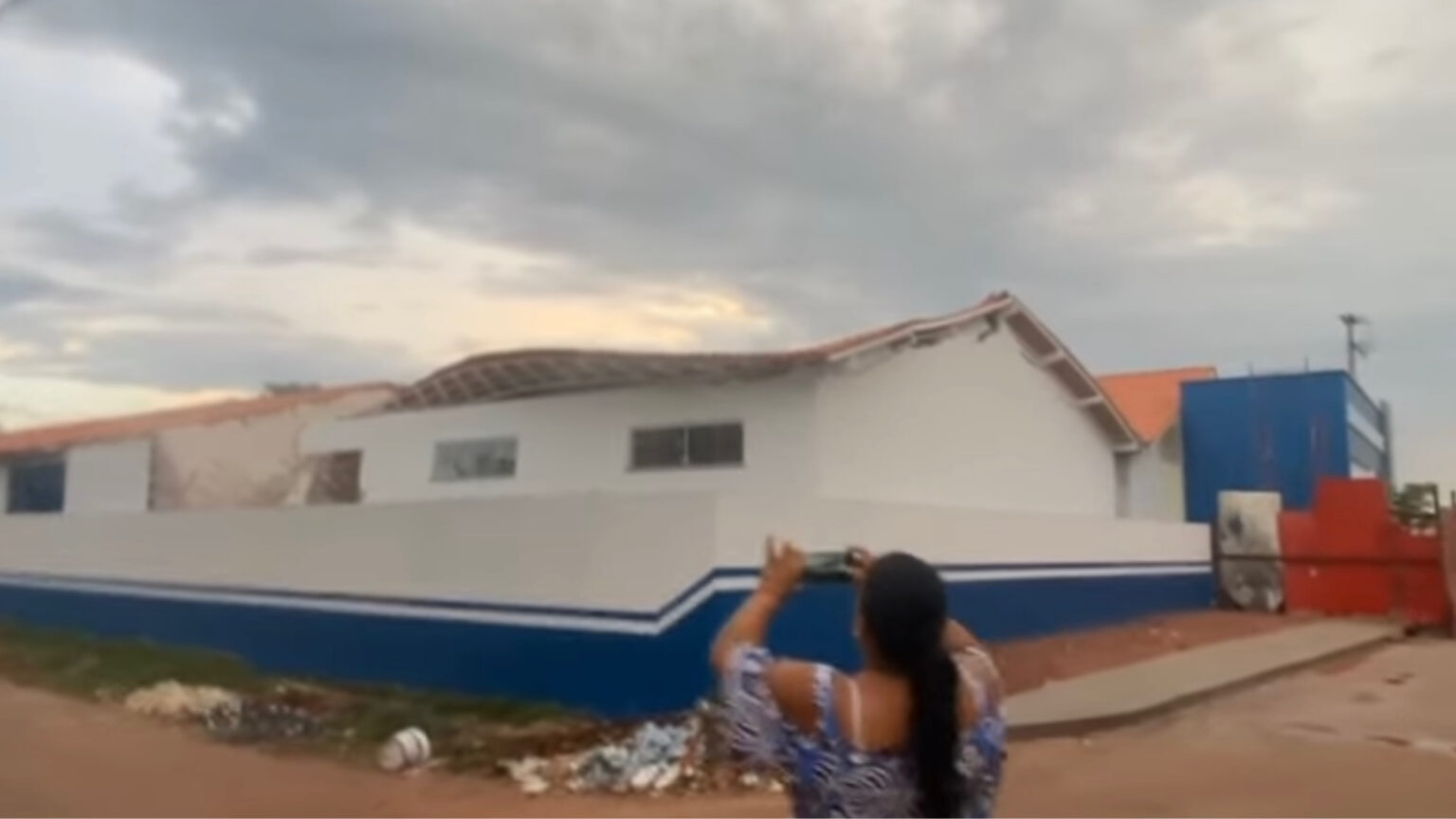 Vídeo: escola desaba dias antes de sua inauguração no Pará