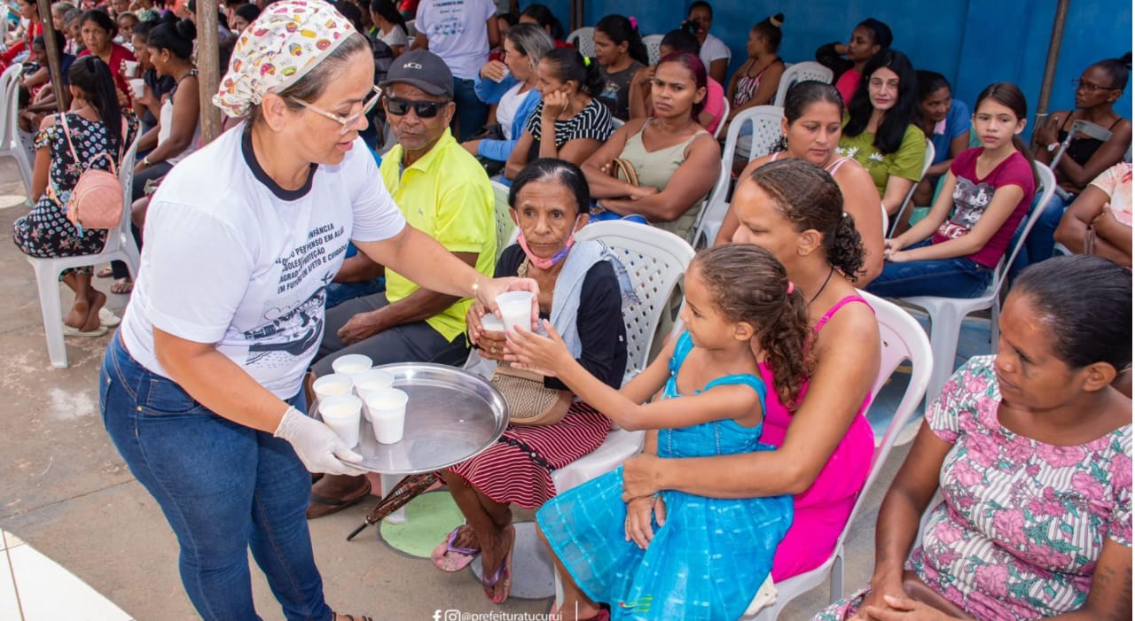 Prefeitura de Tucuruí distribui cestas básicas a famílias de baixa renda