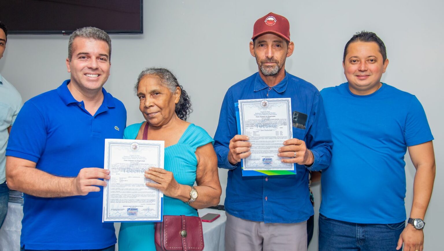 Mais de mil Títulos Definitivos são entregues no Bairro do Getat, em Tucuruí