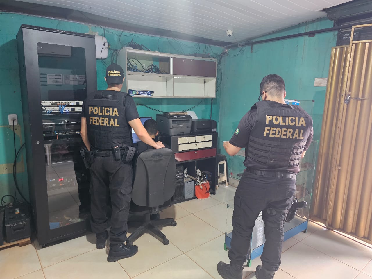 PF prende dois em flagrante em operação contra pornografia infantil no oeste do Pará