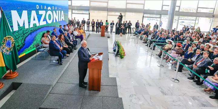 Lula anuncia investimentos de R$ 600 milhões do Fundo Amazônia